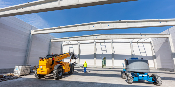 Pintar Fachadas de Naves Industriales, Fábricas y Almacenes en Zaragoza · Pintar Construcción de Obra Nueva